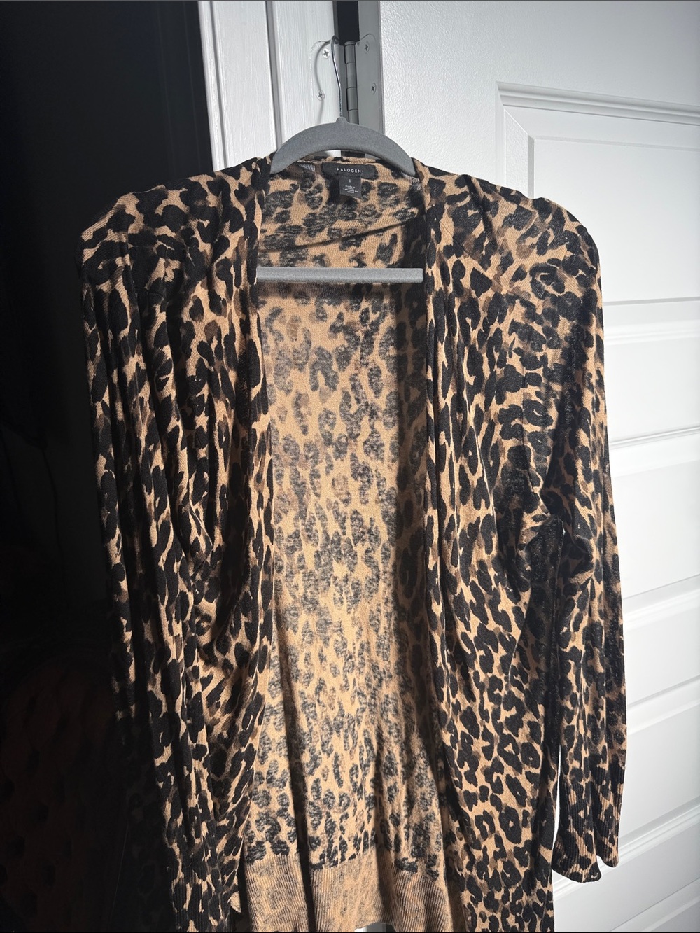 Halogen Leopard Print Open-Front lightweight Cardigan in Black and Tan size L